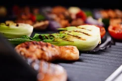 Gassgrill^Grillexpert Gassgrill med 4 brennere og sidebrennere – Svart