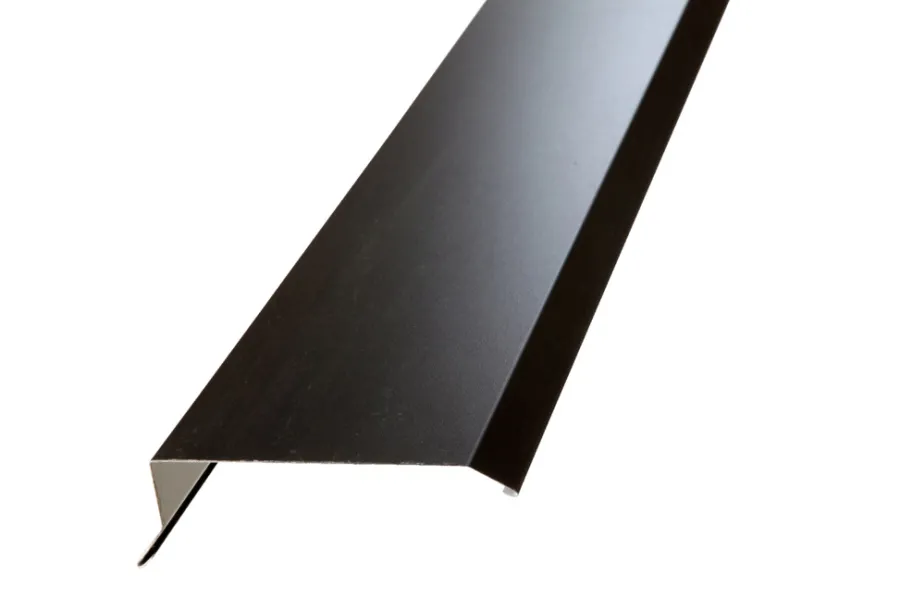 Takpapp & Asfalt^ Gavlbeslag 80 x 2000 mm Svart