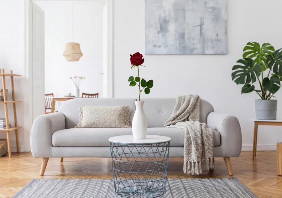 Kunstige Planter^GREENIX kunstig rose i cellofan Rød