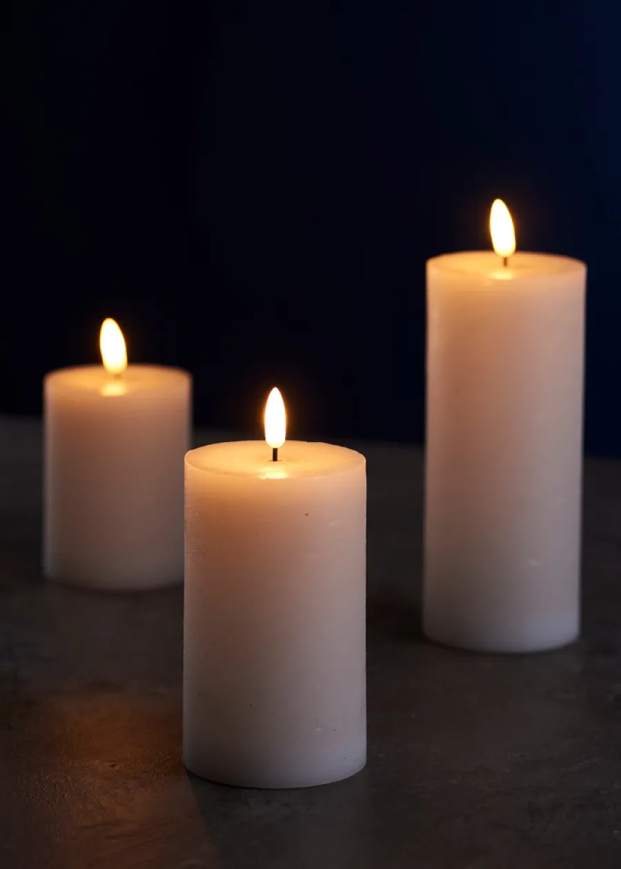 Dekorativ Belysning - Innendørs^DAY Kubbelys med 3D LED-flamme H15 cm