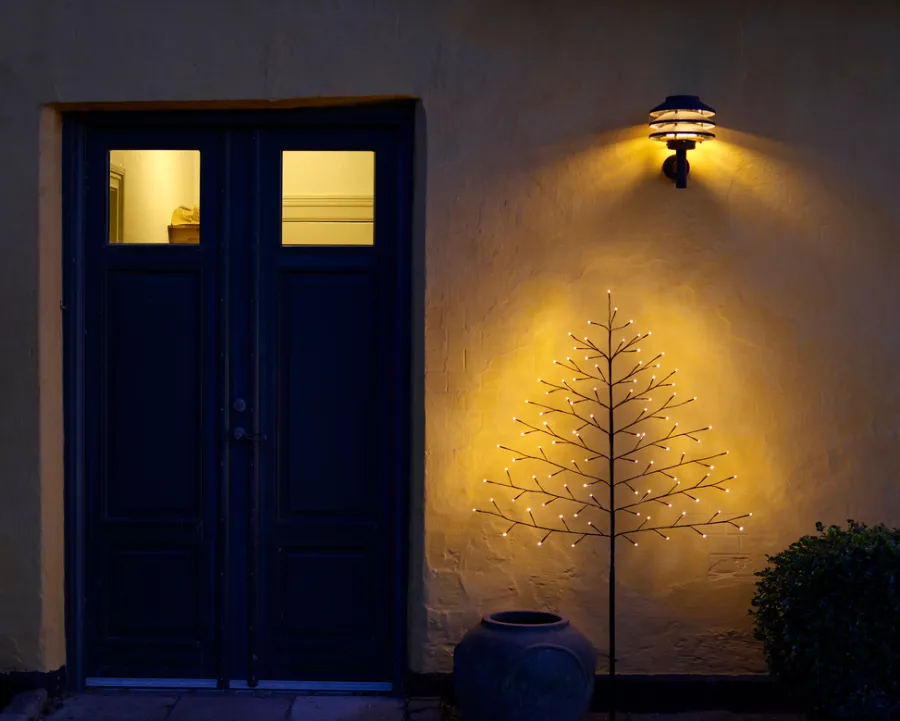 Dekorativ Belysning - Utendørs^Stemning Pyntetre med 96 LED-pærer H150 cm